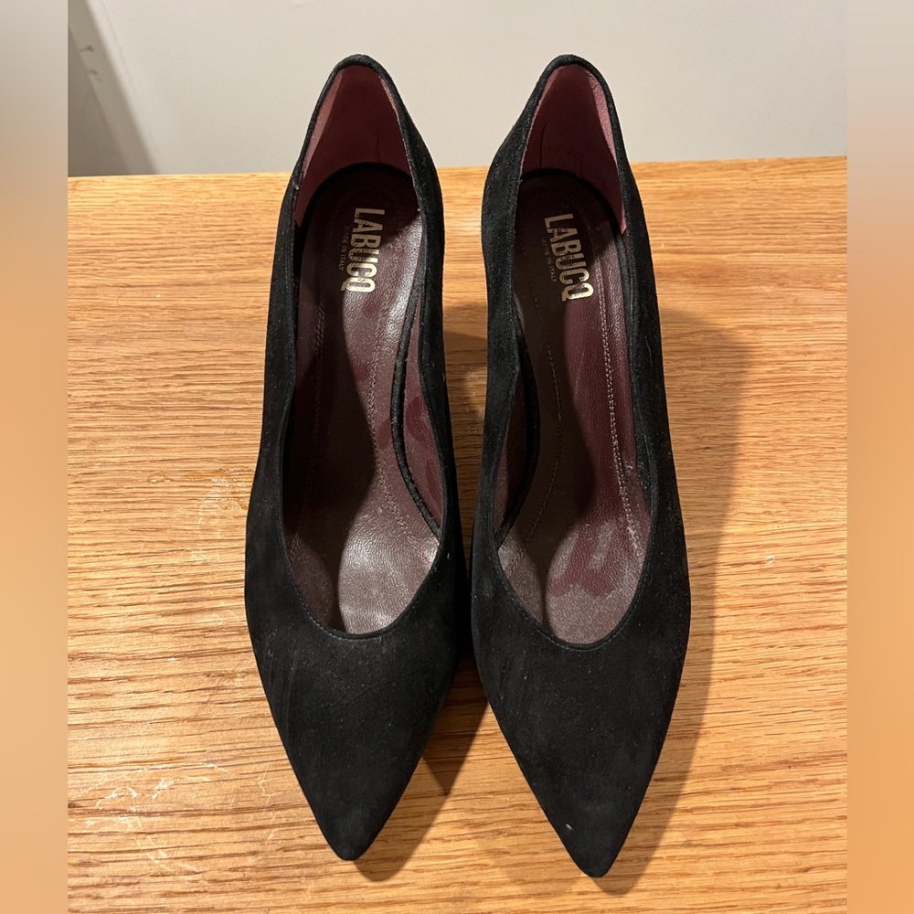 Labucq Women's Black Sofia Suede Pumps
